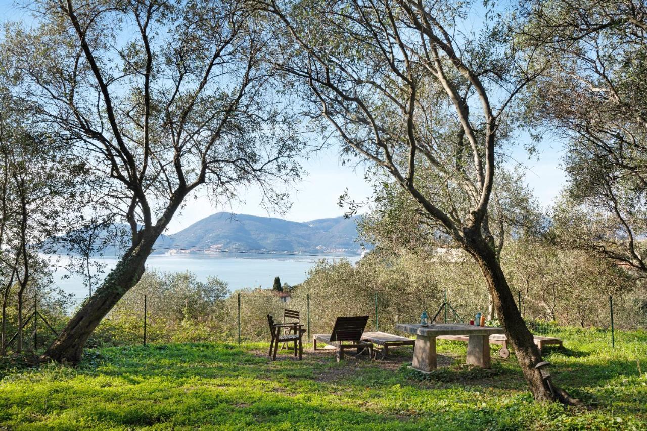 Casa Conte Picedi Appartamento Luna Lerici Exterior photo